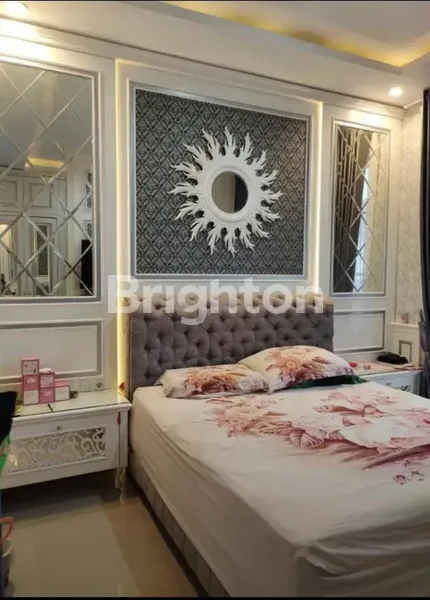 image RUMAH 2 LANTAI FULL FURNISH SIAP HUNI DI SUTOREJO TIMUR (5)