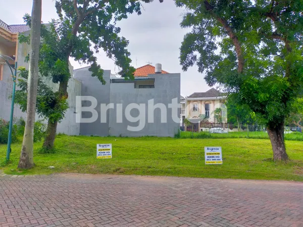 KAVLING LEBAR 31 METER, SAMPING TAMAN, DI VILLA SENTRA RAYA CITRALAND SURABAYA !