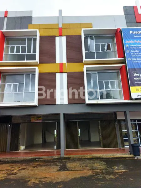 RUKO DUA UNIT GANDENG