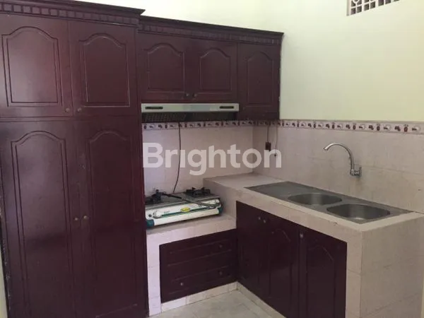 image RUMAH 2 LANTAI DI TELAGA GOLF ARAYA MALANG (2)