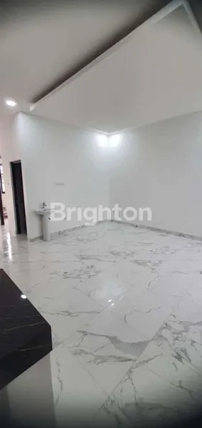 image RUMAH 2 LANTAI ELEGAN DI KAWASAN SENTUL CITY (8)