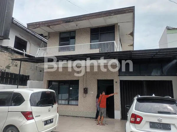 image RUMAH TENGAH KOTA DI JALAN JEND SUDIRMAN SEMARANG BARAT (1)