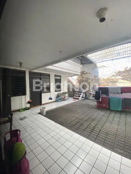 image RUMAH MURAH DAN LOKASI STRATEGIS DI JL DHARMAHUSADA INDAH BARAT SURABAYA  (7)