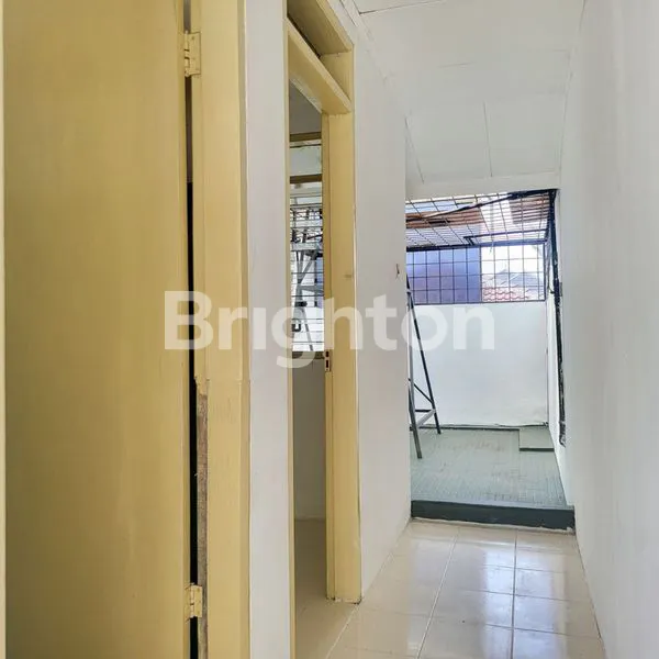 image RUMAH TAMAN KEBON JERUK INTERCON 1,5 LT. (8)