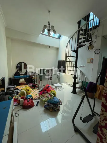 image RUMAH DUA LANTAI BUMI SEMPAJA SAMARINDA (3)