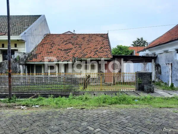 image RUMAH HITUNG TANAH DI GAYUNGSARI, SURABAYA (1)