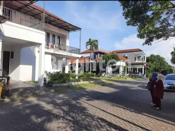 image RUMAH ROYAL KETINTANG REGENCY (2)