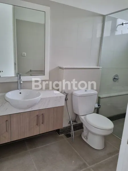 image RUMAH DI KEMANG SELATAN (2)