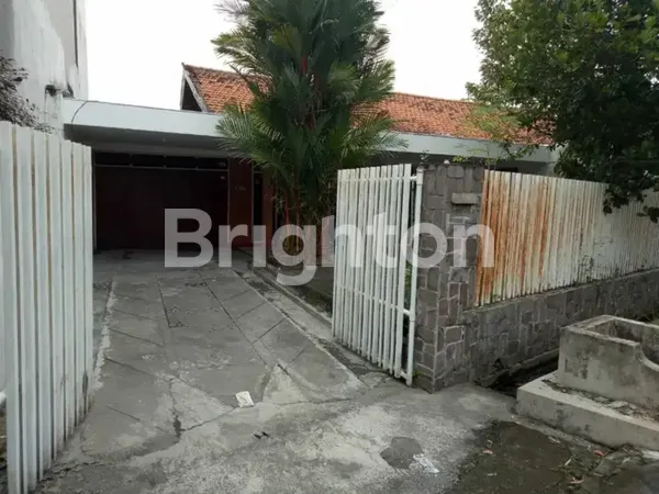 image RUMAH GAYUNGSARI LAWAS TERAWAT DEKAT MASJID AL AKBAR  (1)