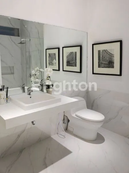 image RUMAH MEWAH 2 LANTAI WISATA BUKIT MAS DEPAN CLUB HOUSE FULL FURNISH (2)