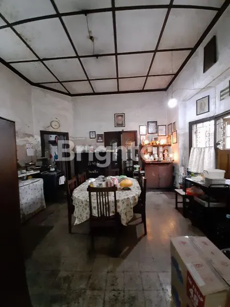 image DIJUAL CEPAT RUMAH TENGAH KOTA DI JLN SULAWESI (1)