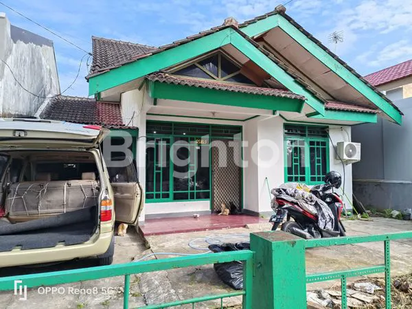 image RUMAH ASRI DI PERUMAHAN BALIKPAPAN BARU (1)