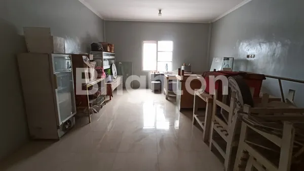 image TURUN HARGA! RUKO 2 LANTAI SIAP PAKAI COCOK UNTUK BISNIS KULINER, BANGUNAN RAPI & TERAWAT (2)