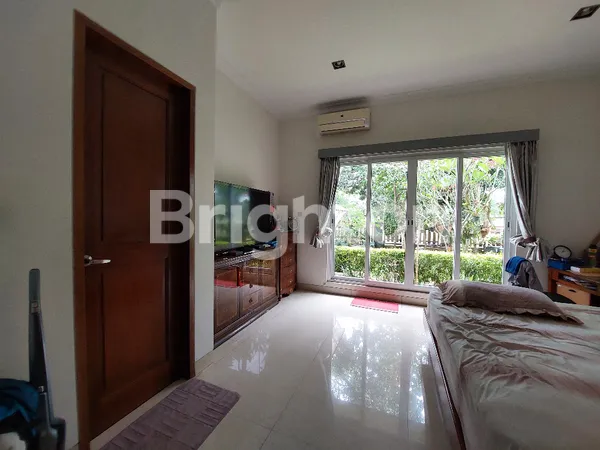 image RUMAH MEWAH, BANGUNAN MANDIRI, PARAMOUNT HILL GOLF (3)