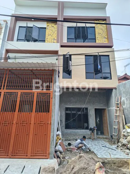 image RUMAH BARU 3 LT MURAH DI JL JELAMBAR UTAMA JAKARTA BARAT  (2)
