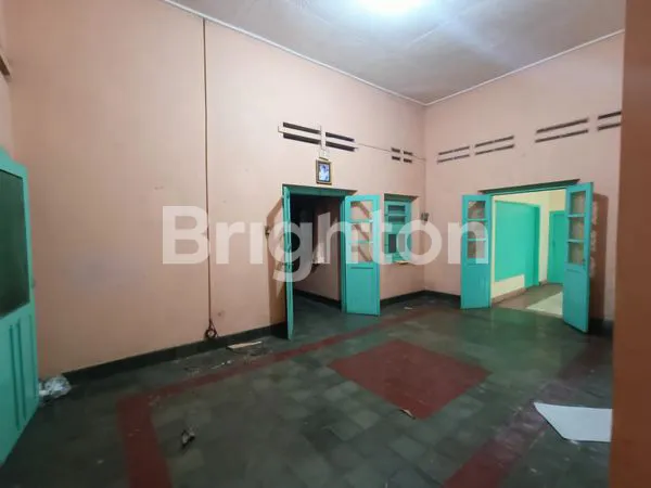 image RUMAH KUNO DI JALAN UTAMA COCOK BUAT USAHA (1)