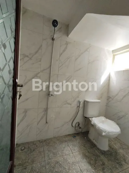 image RUMAH MEWAH DI COLOMADU KARANGANYAR (5)