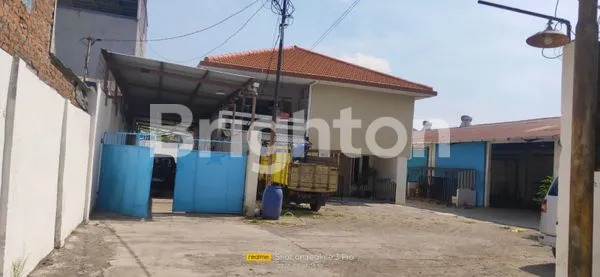 image RUMAH DAN GUDANG DI PETEMON (3)