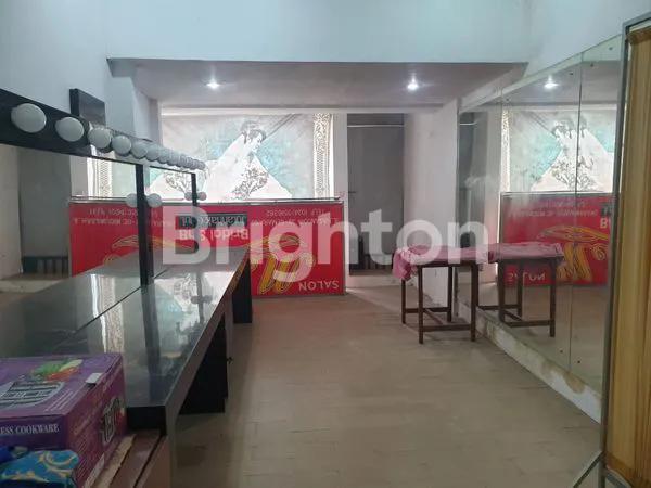 image RUMAH UNTUK USAHA DIJALAN BESAR HASANUDIN SEMARANG UTARA  (8)