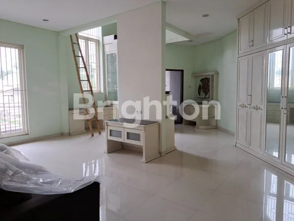 image DI JUAL RUMAH TENGAH KOTA (7)