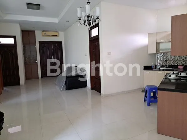 image DI JUAL RUMAH TENGAH KOTA (8)
