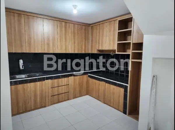 image RUMAH SIAP HUNI 2 LANTAI DI GALAXY BEKASI KOTA (5)