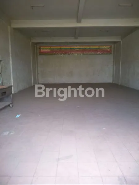image GEDUNG YG SANGAT LUAS ( 2 RUKO MEGAH , 2 GUDANG + 6 KIOS UNTUK JUALAN  ) DI JALAN BESAR LETDA SUJONO - MEDAN (5)