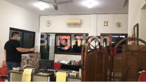 image RUMAH USAHA TERAWAT SIAP PAKAI,DEKAT KE GRAND CITY MALL (1)