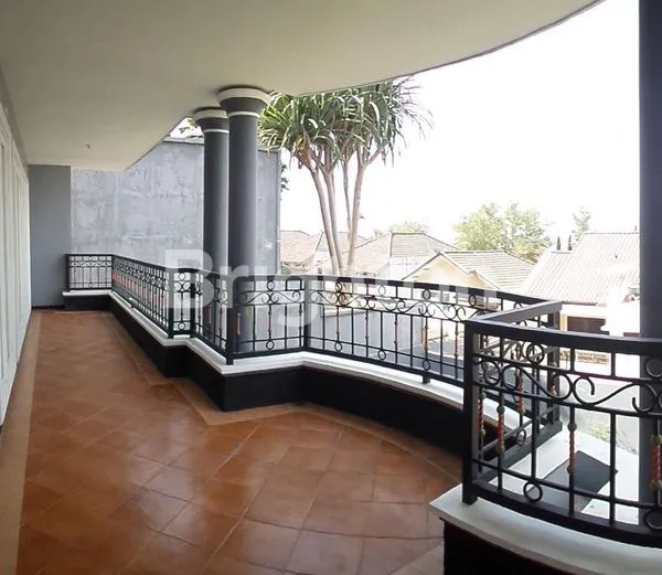 image DIJUAL RUMAH MEWAH DILENGKAPI KOLAM RENANG AREA DIENG  (5)