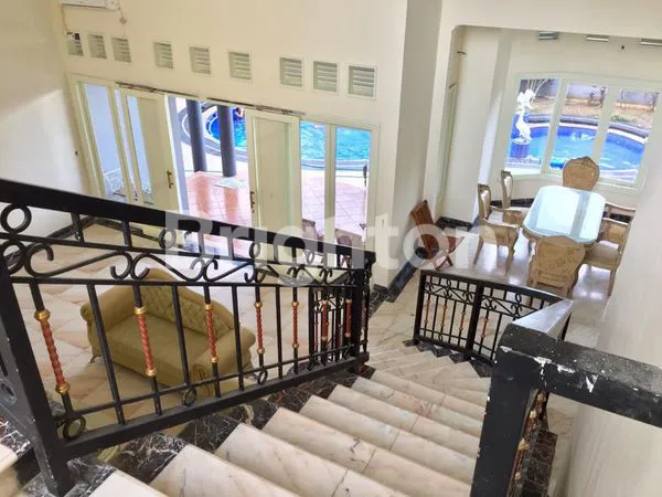 image DIJUAL RUMAH MEWAH DILENGKAPI KOLAM RENANG AREA DIENG  (6)