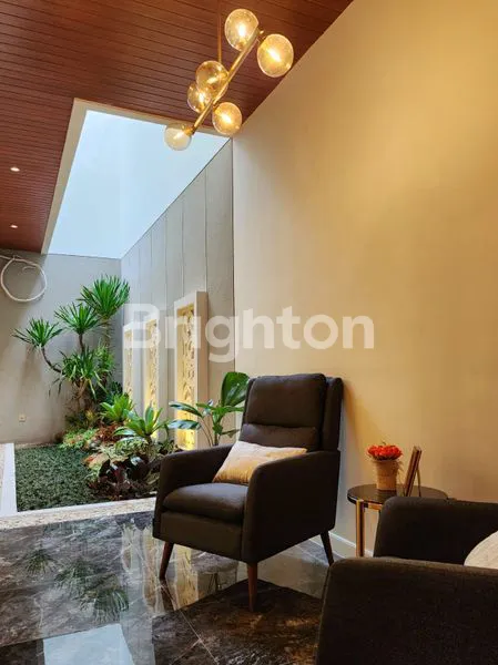 image MURAH MEWAH RUMAH BARU GRESS PAKUWON INDAH THE MANSION GRANADA SURABAYA BARAT (2)