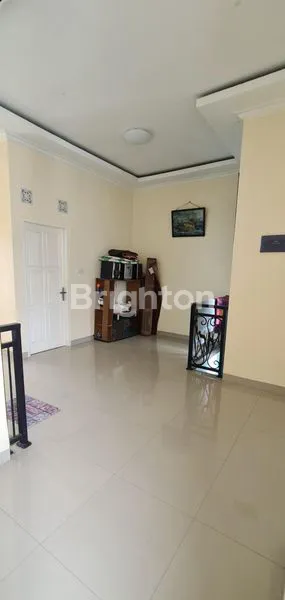image RUMAH MEWAH TENGAH KOTA (4)