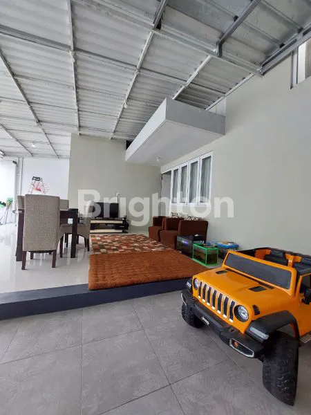 image RUMAH CANTIK 2 LANTAI IDAMAN KELUARGA SANGAT NYAMAN SIAP HUNI (2)