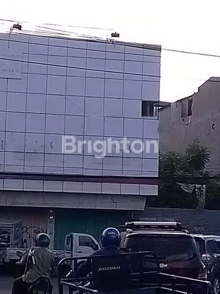 image RUKO 3 LANTAI SIAP PAKAI RAYA KEDUNGDORO DEKAT PUSAT KOTA, TUNJUNGAN PLAZA, ARJUNO (1)