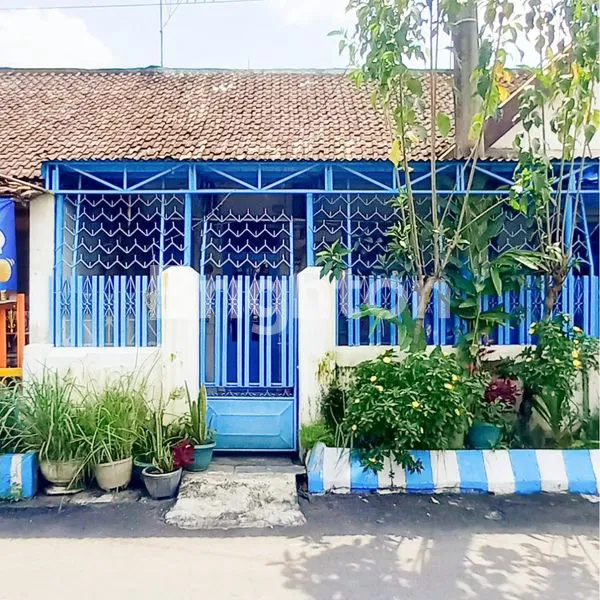 image RUMAH DESAIN LAMA, AREA DEKAT KAMPUNG WARNA - WARNI (1)