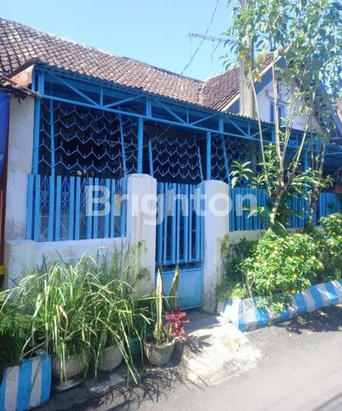 image RUMAH DESAIN LAMA, AREA DEKAT KAMPUNG WARNA - WARNI (2)