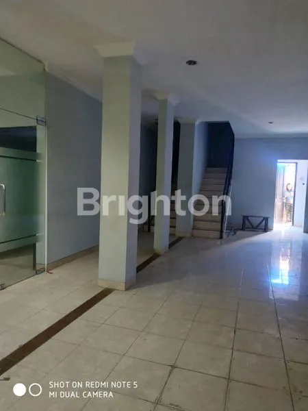 image BAGUNAN PUSAT JEMBER  (7)