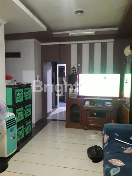 image RUMAH BERLOKASI STRATEGIS DI KOMPLEK TAMAN KENARI CILUAR  (3)