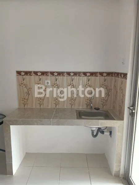 image DISEWAKAN!APARTMENT GUNAWANGSA MANYAR (4)