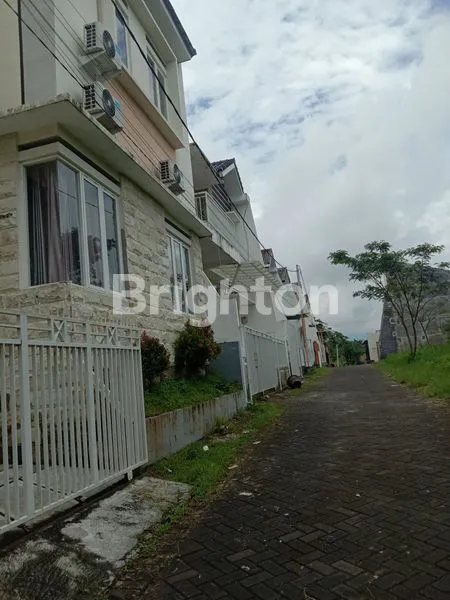 image TURUN HARGA!!! KAVLING MURAH SHM TERLETAK DI DEKAT RUMAH SAKIT BAPTIS BATU (2)