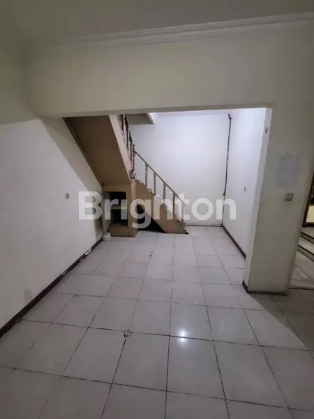 image RUMAH TANJUNG SARI BARU SURABAYA (8)