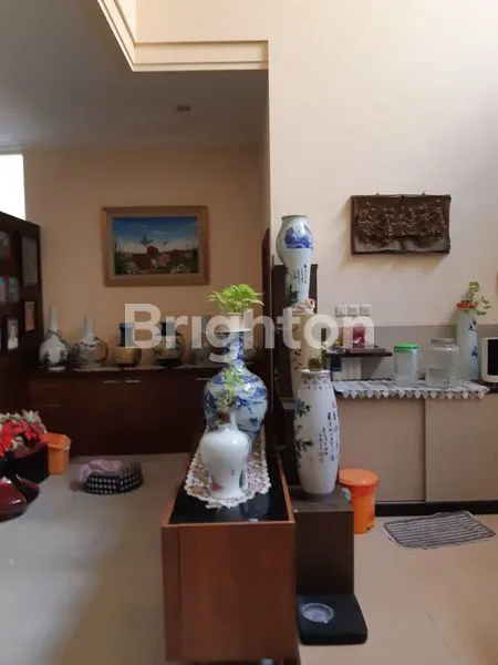 image RUMAH TENGAH KOTA, NYAMAN, KEMANA" DEKAT DENGAN BERBAGAI MALL, RS, PINTU TOLL (2)