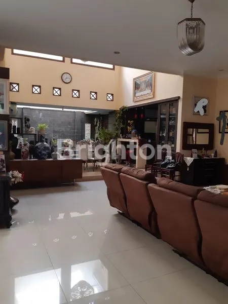 image RUMAH TENGAH KOTA, NYAMAN, KEMANA" DEKAT DENGAN BERBAGAI MALL, RS, PINTU TOLL (5)