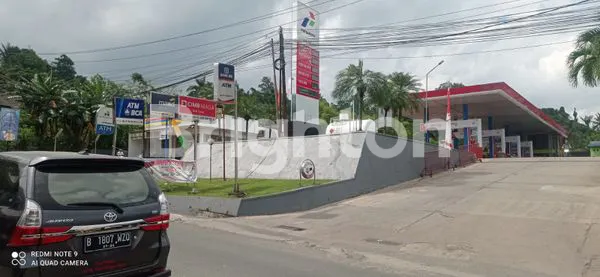 image RUMAH DI TEPI JALAN BESAR UTAMA (2)