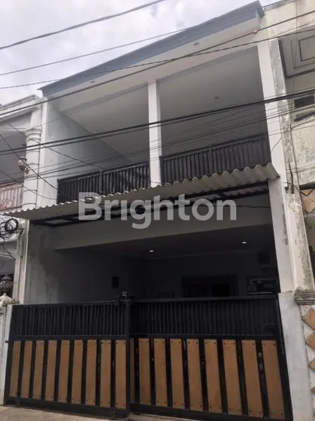 image RUMAH RENO DI JAKARTA TIMUR (1)