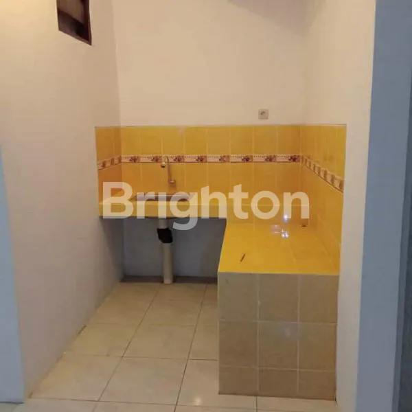 image RUMAH BARU HABIS RENOV, TINGGAL MASUK, DEKAT TRANSMART PEDURUNGAN (6)