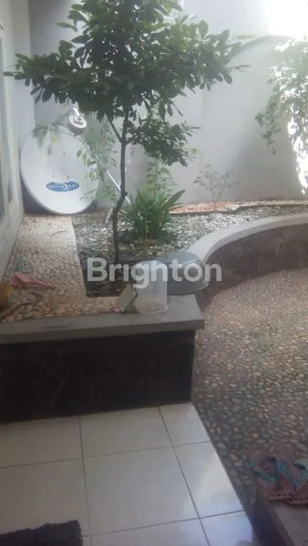 image RUMAH 2LANTAI SIAP HUNI GAYUNGSARI (8)