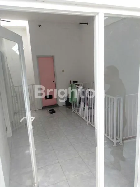 image RUMAH 2 LANTAI BISA UNTUK KOST DI TENGAH KOTA JOMBANG (7)