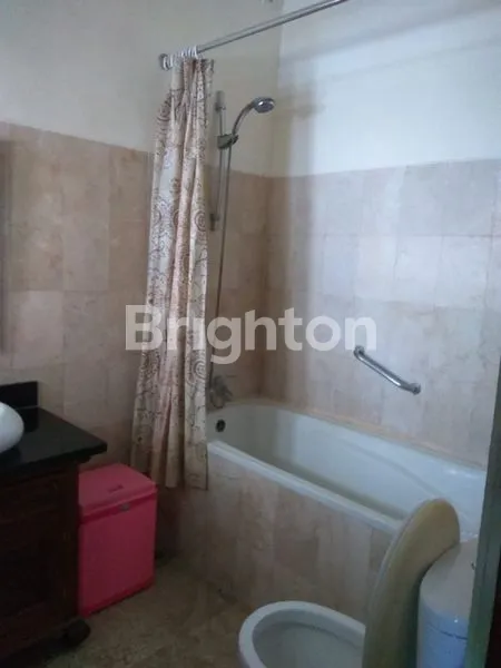 image RUMAH CANTIK LANTAI 2 DI PURI GADING (2)