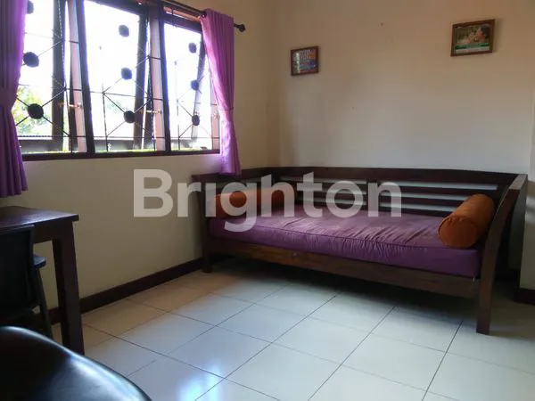 image RUMAH CANTIK LANTAI 2 DI PURI GADING (7)